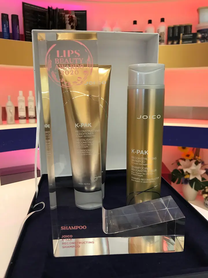 แชมพู Joico K-PAK Reconstructing Shampoo ได้รับการยอมรับว่าเป็น “ผลิตภัณฑ์ความงามแห่งปีประเภทแชมพู” ปี 2563 โดยเหล่าบิวตี้บล็อกเกอร์ บุคคลในวงการบันเทิง และบรรณาธิการนิตยสารลิปส์