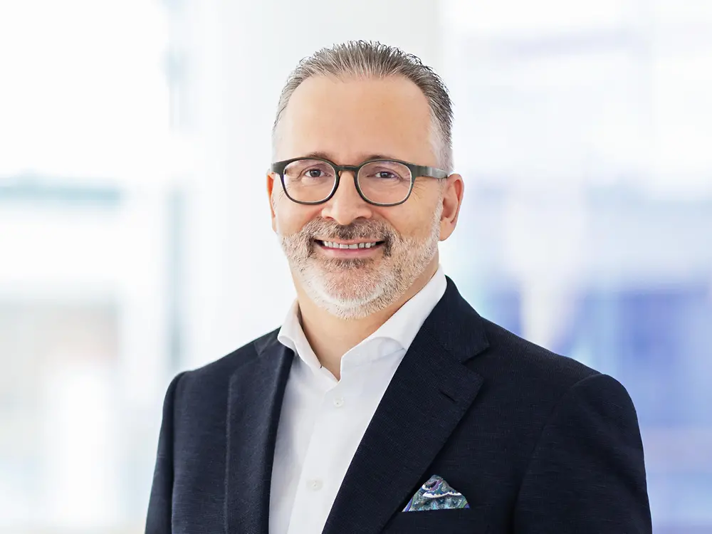 
Carsten Knobel ซีอีโอของ Henkel