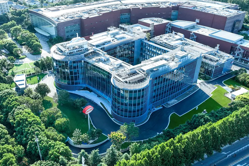 photo-inspiration-center-shanghai-building-drone-shot-0244-3-2