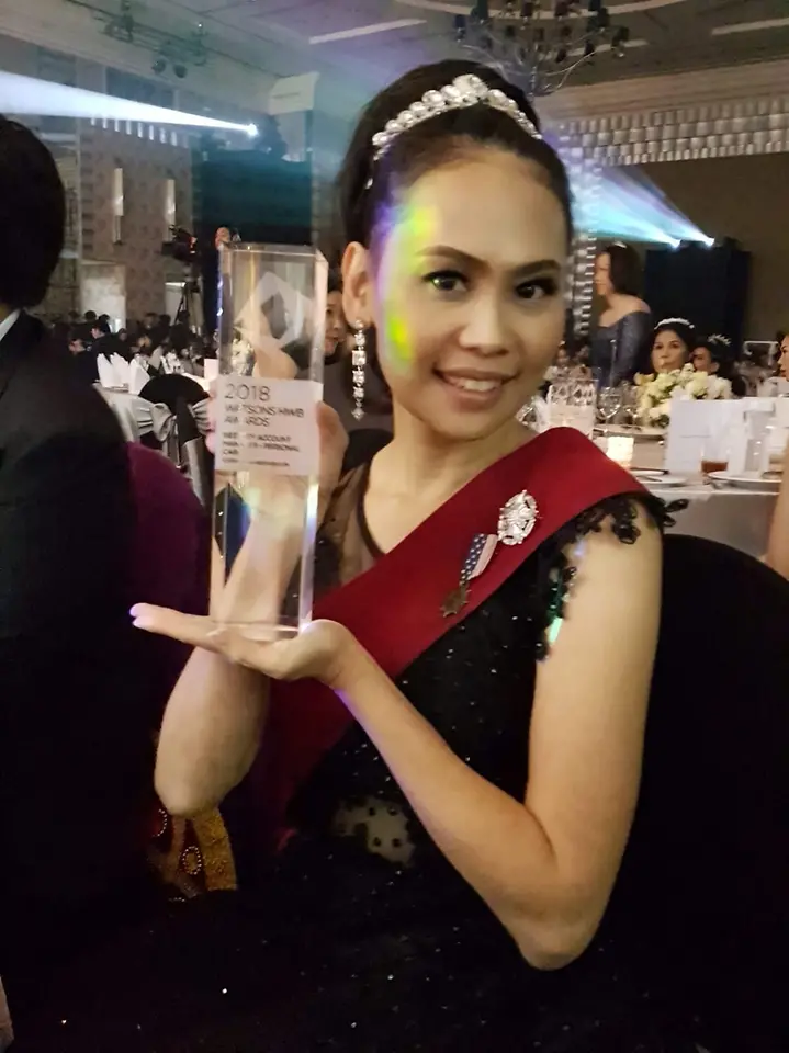 คุณโสภิดา วารีวิบูลย์ ได้รับรางวัล “Best Key Account Manager” ในงานประกาศรางวัล Watsons HWB Awards 2018 เนื่องจากความสำเร็จในการติดต่อประสานงานกับวัตสันในด้านบริหารการขาย การบริการ และ การทำโปรโมชั่นที่ดี